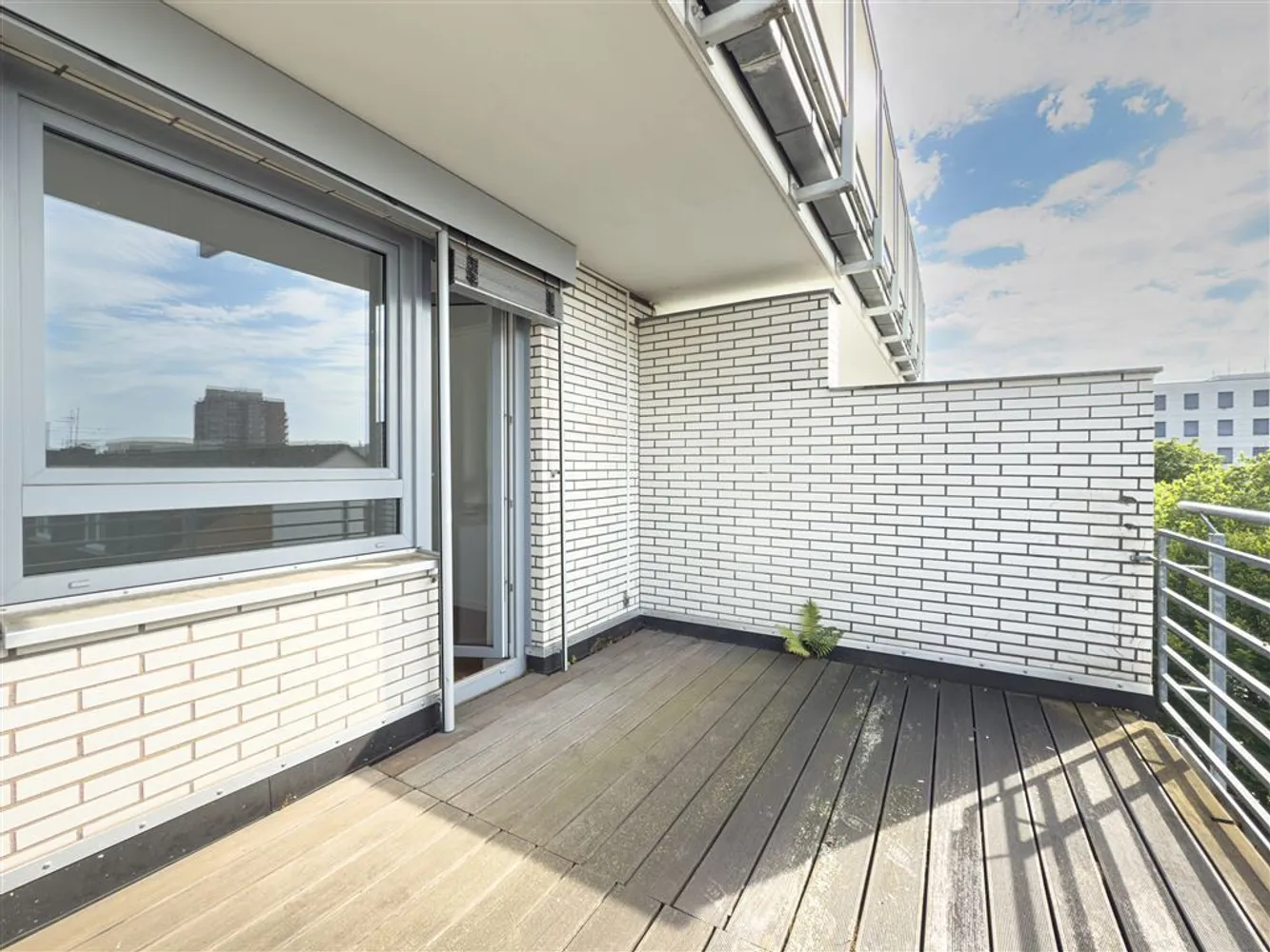 2 Zimmer Wohnung mit 68 m² in Düsseldorf – Bild 2