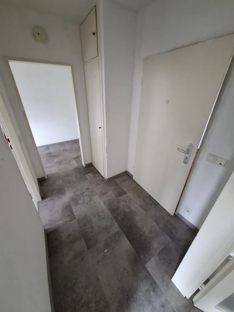 1 Zimmer Wohnung mit 25 m² in Saarbrücken – Bild 2