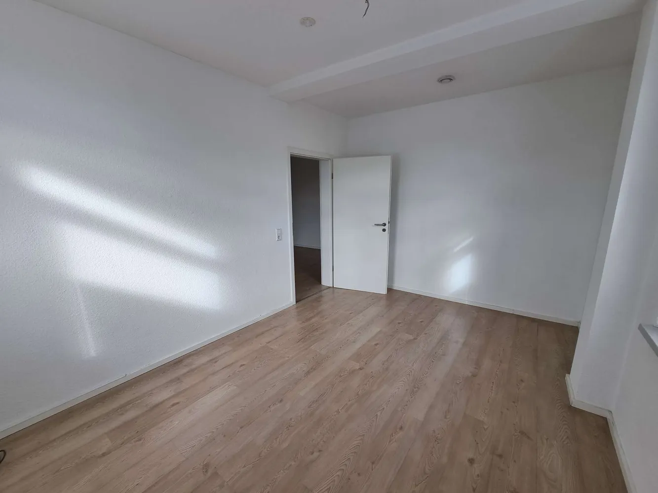 3 Zimmer Wohnung mit 69 m² in Stuttgart – Bild 2
