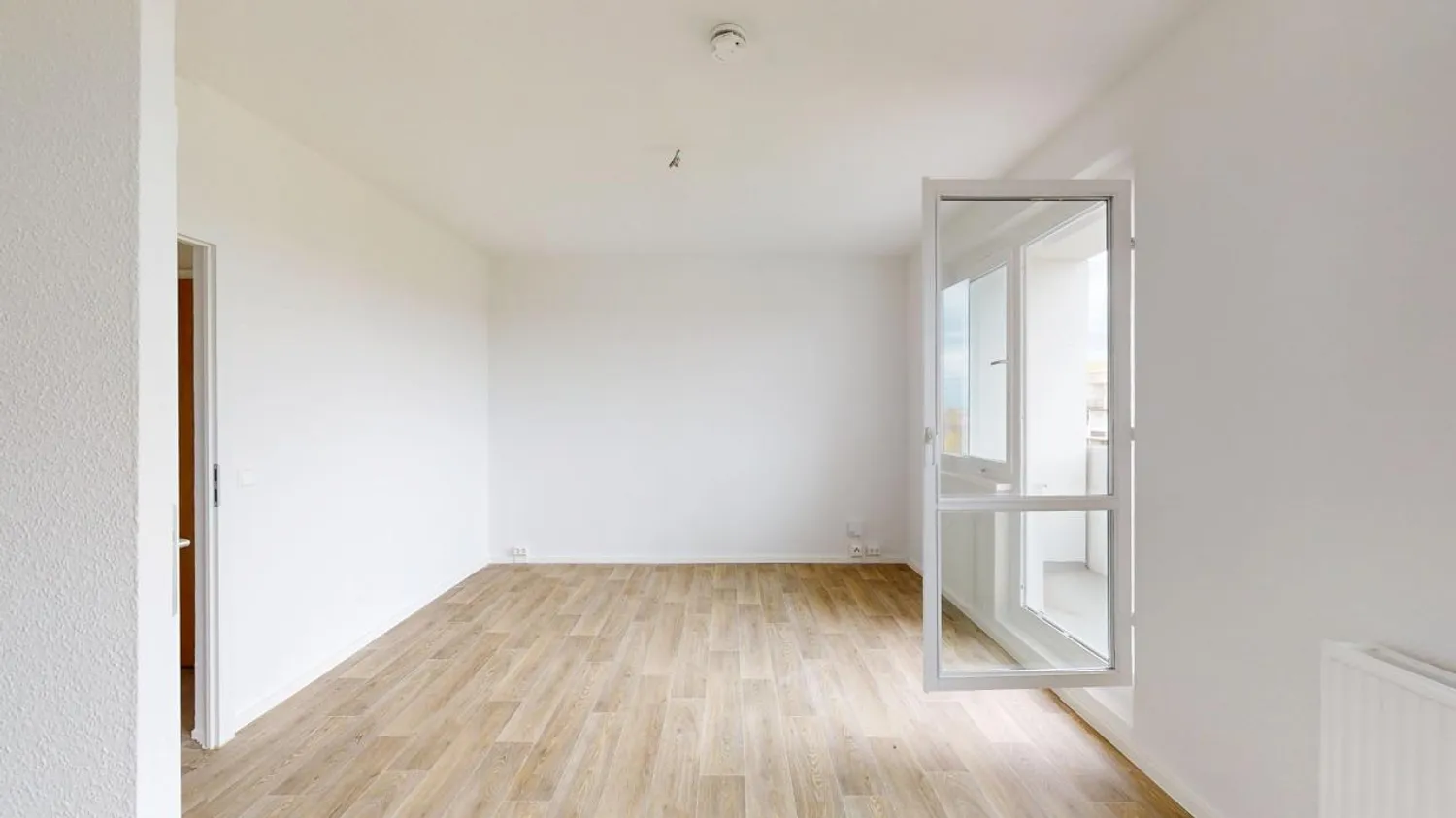 4 Zimmer Wohnung mit 65 m² in Halle (Saale) – Bild 2