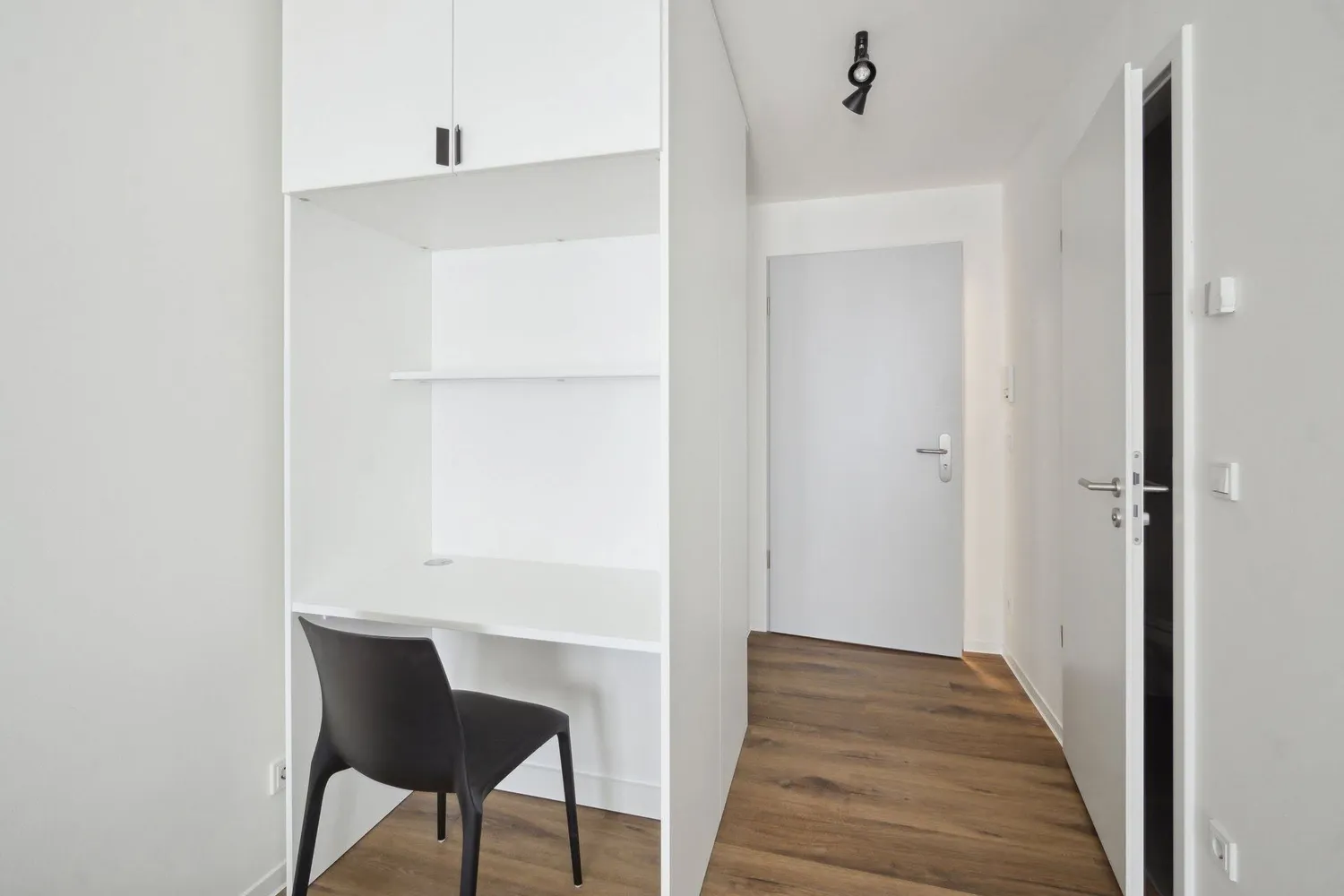 1 room apartment with 27 m² in Dresden – Photo 3