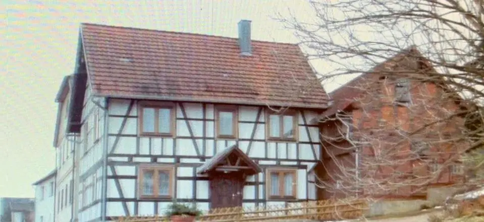 4 Zimmer Wohnung mit 100 m² in Meiningen – Bild 2