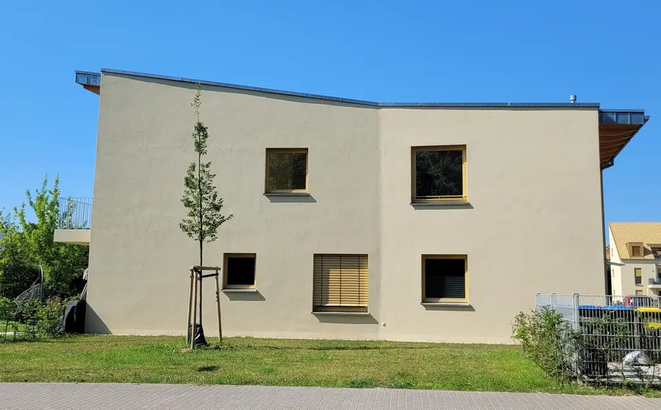 2 Zimmer Wohnung mit 80 m² in Borna – Bild 2