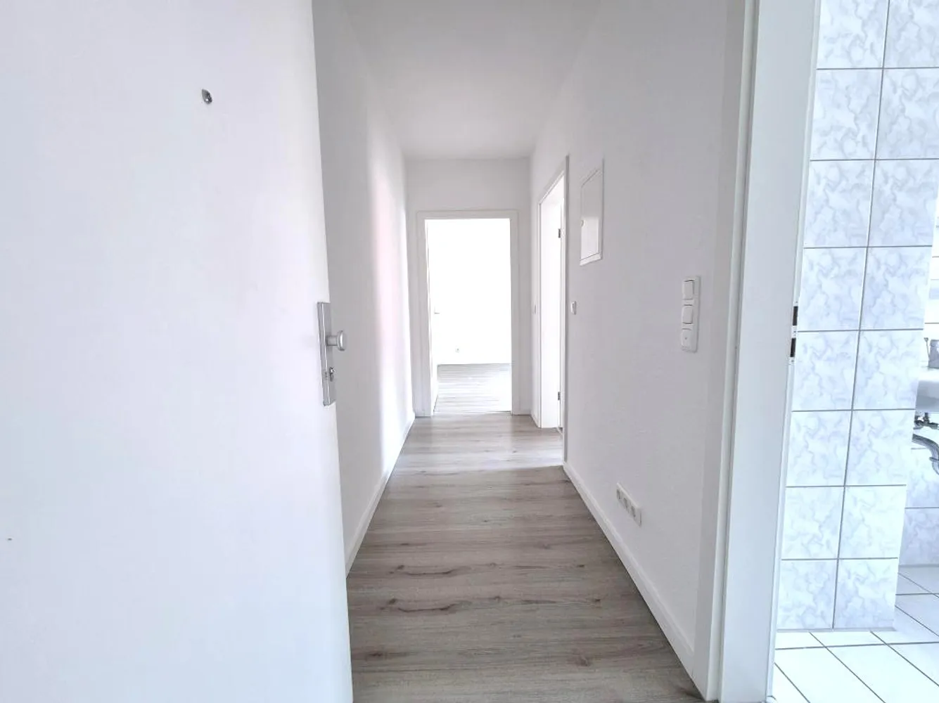2 Zimmer Wohnung mit 44 m² in Duisburg – Bild 2
