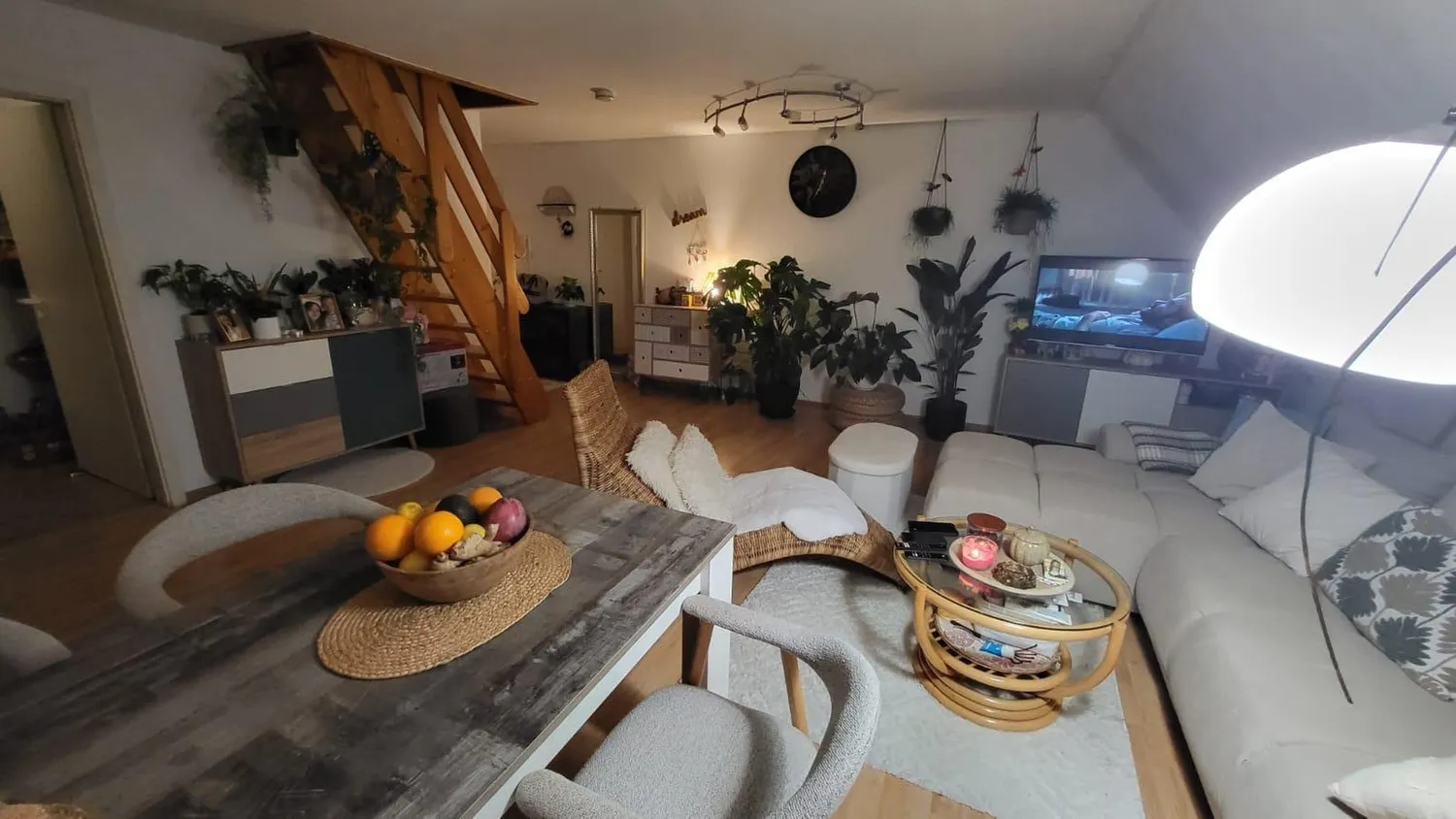 2 room apartment with 74 m² in Frankfurt am Main – Photo 2