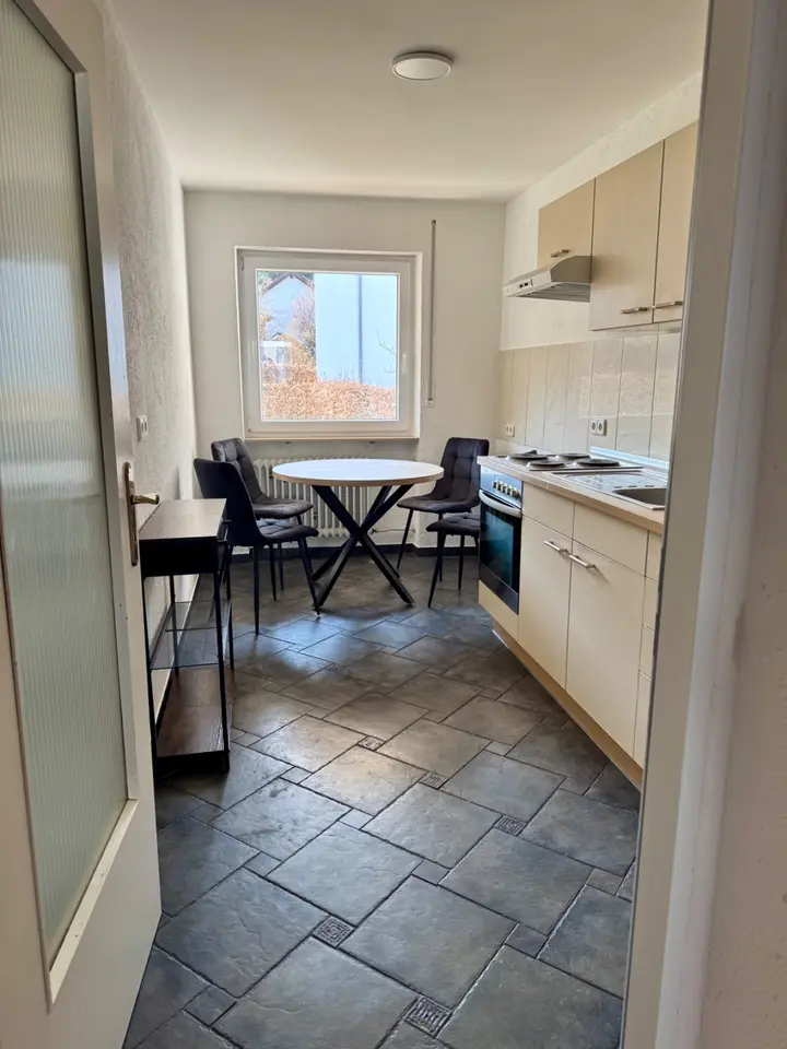 WG-Zimmer mit 80 m² in Weingarten – Bild 2