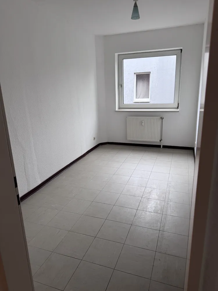 3 Zimmer Wohnung mit 74 m² in Lübeck – Bild 3