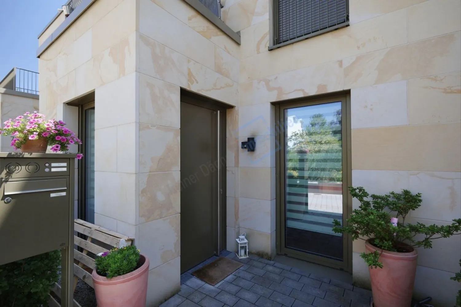 5 Zimmer Wohnung mit 183 m² in Darmstadt – Bild 2