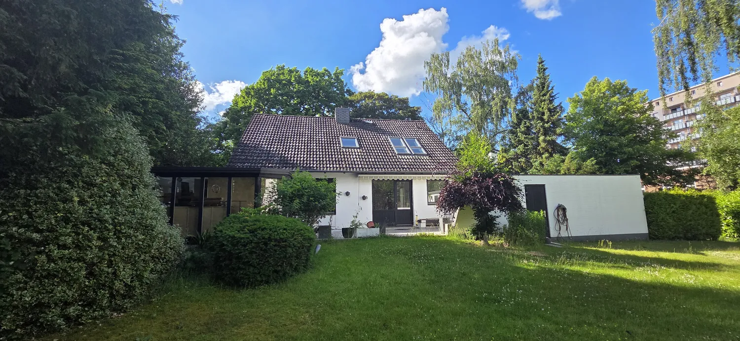 4 Zimmer Wohnung mit 119 m² in Kiel – Bild 1