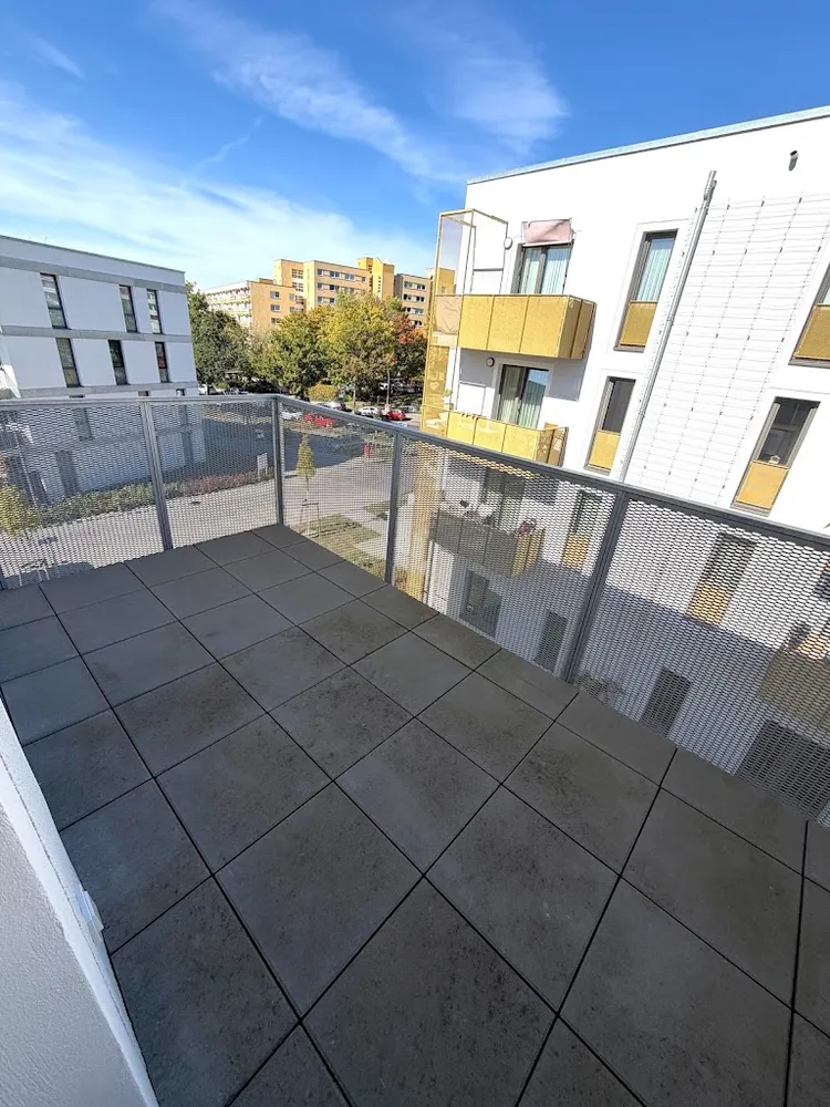 2 room apartment with 60 m² in Berlin – Photo 1
