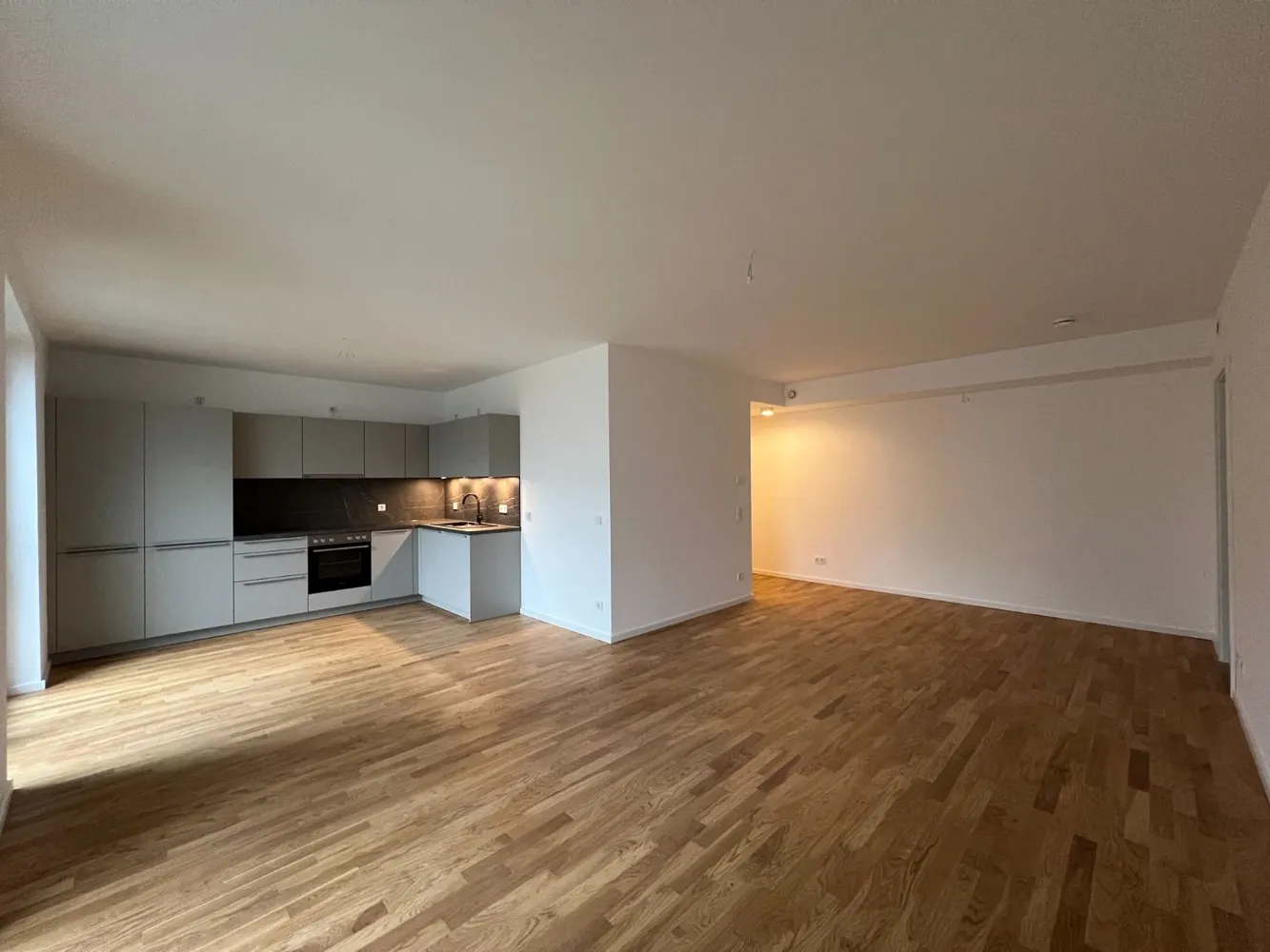 4 Zimmer Wohnung mit 113 m² in Hamburg – Bild 1