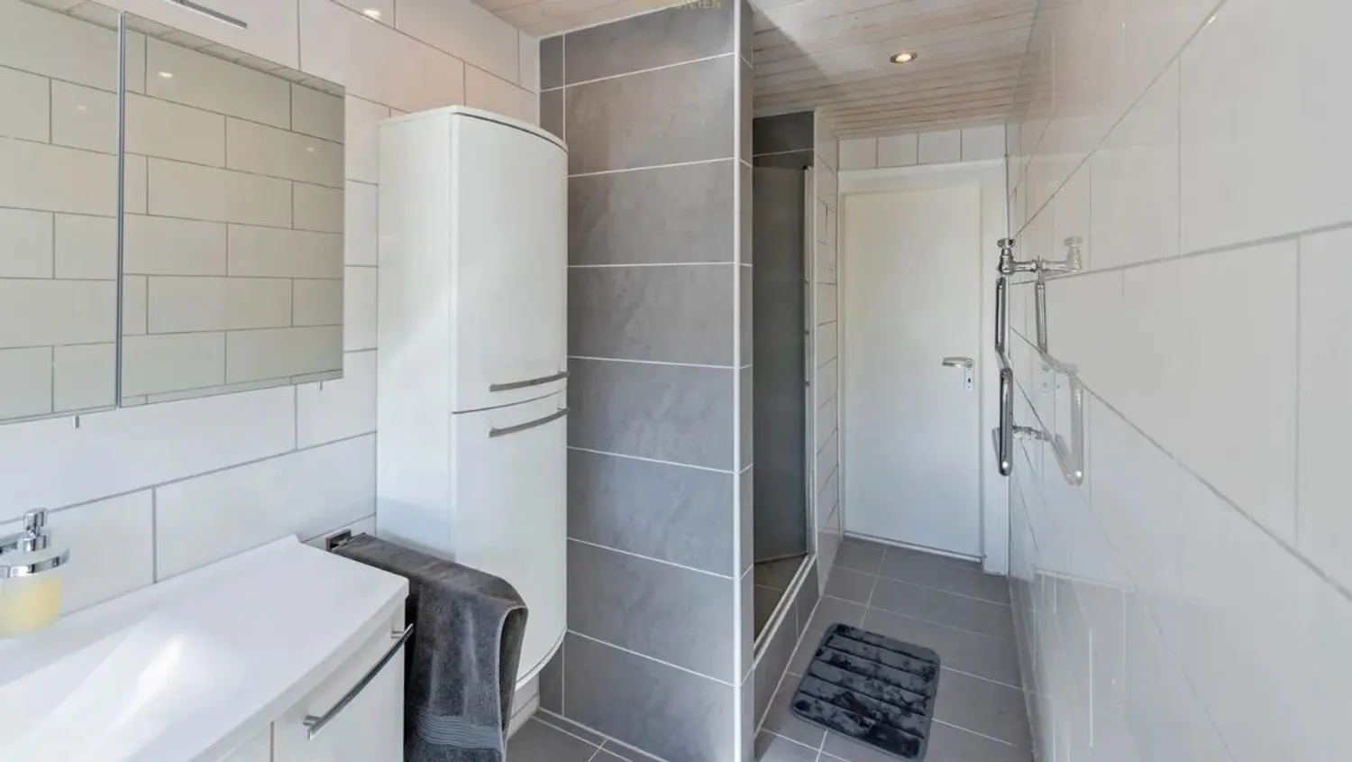 5 Zimmer Wohnung mit 112 m² in Stuttgart – Bild 2