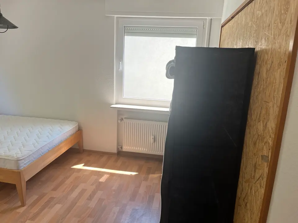 WG-Zimmer mit 92 m² in Rüsselsheim am Main – Bild 4