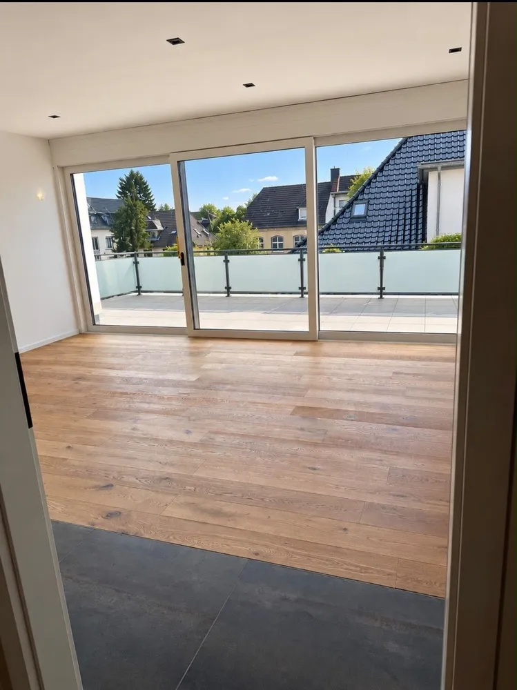 2 Zimmer Wohnung mit 77 m² in Solingen – Bild 1