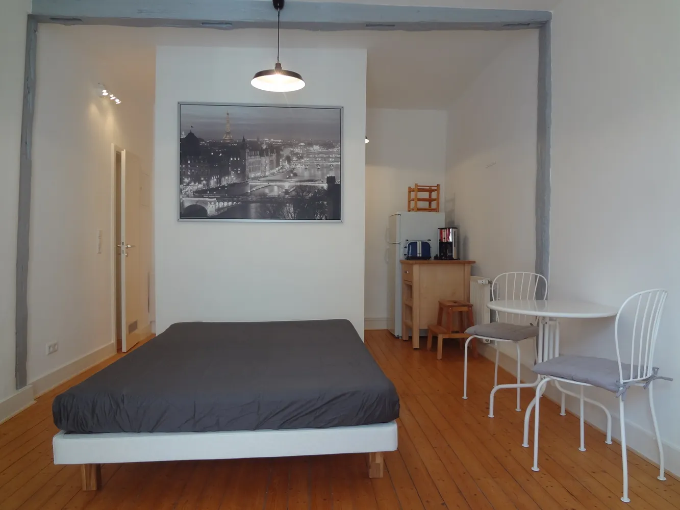 1 Zimmer Wohnung mit 27 m² in Karlsruhe – Bild 2