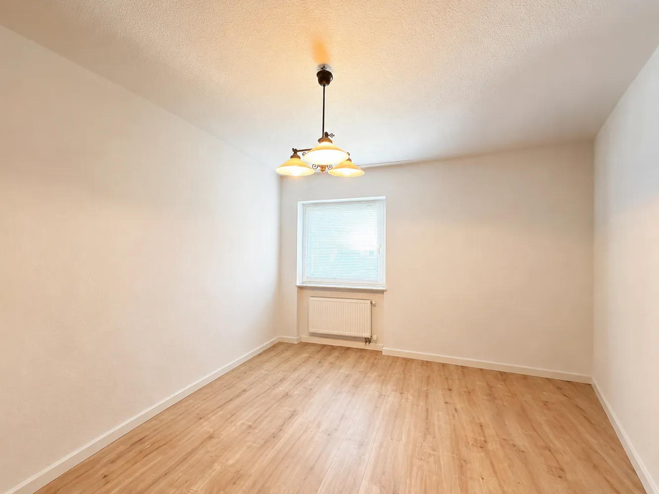 4 Zimmer Wohnung mit 90 m² in Köln – Bild 4