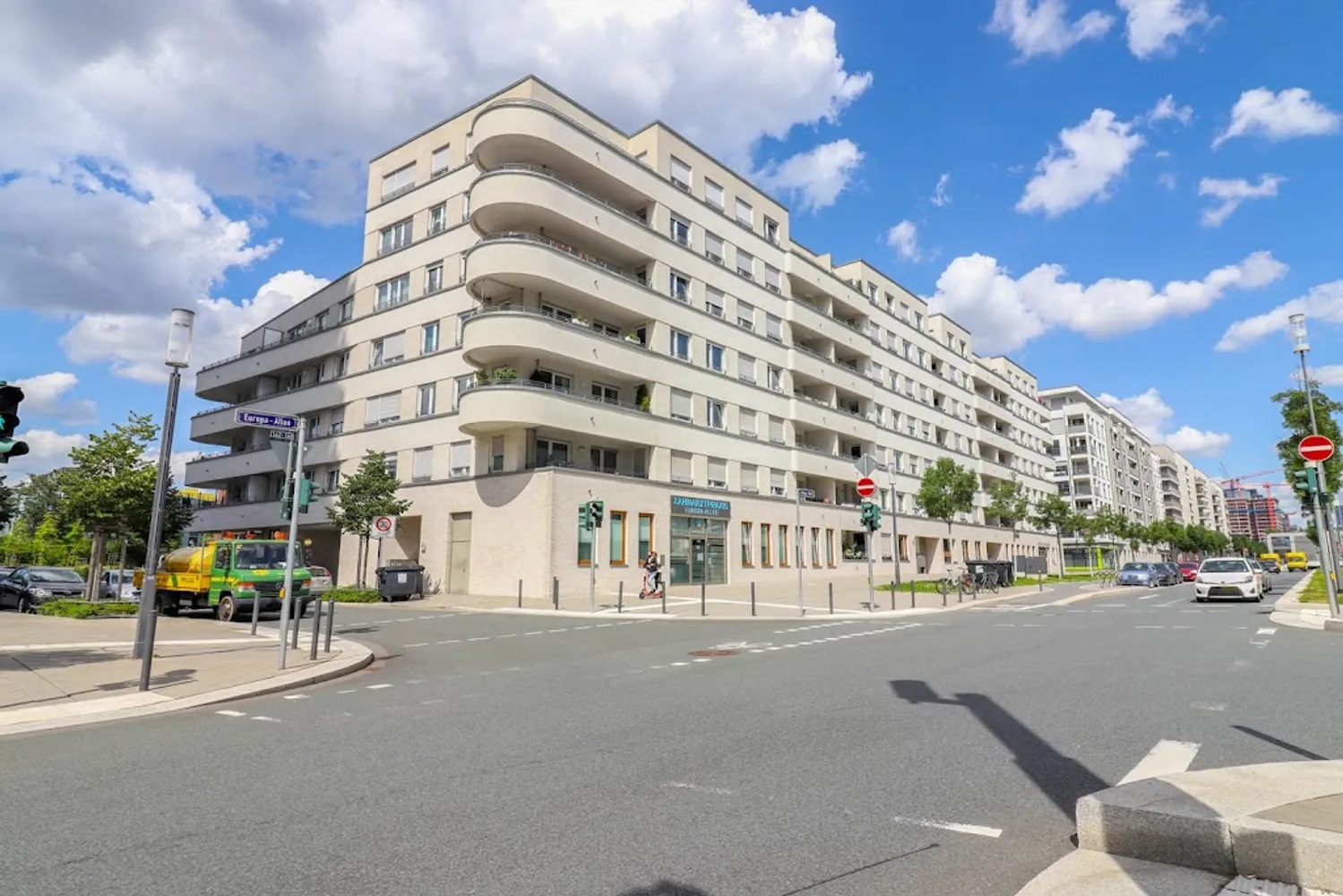 3 Zimmer Wohnung mit 91 m² in Frankfurt am Main – Bild 3