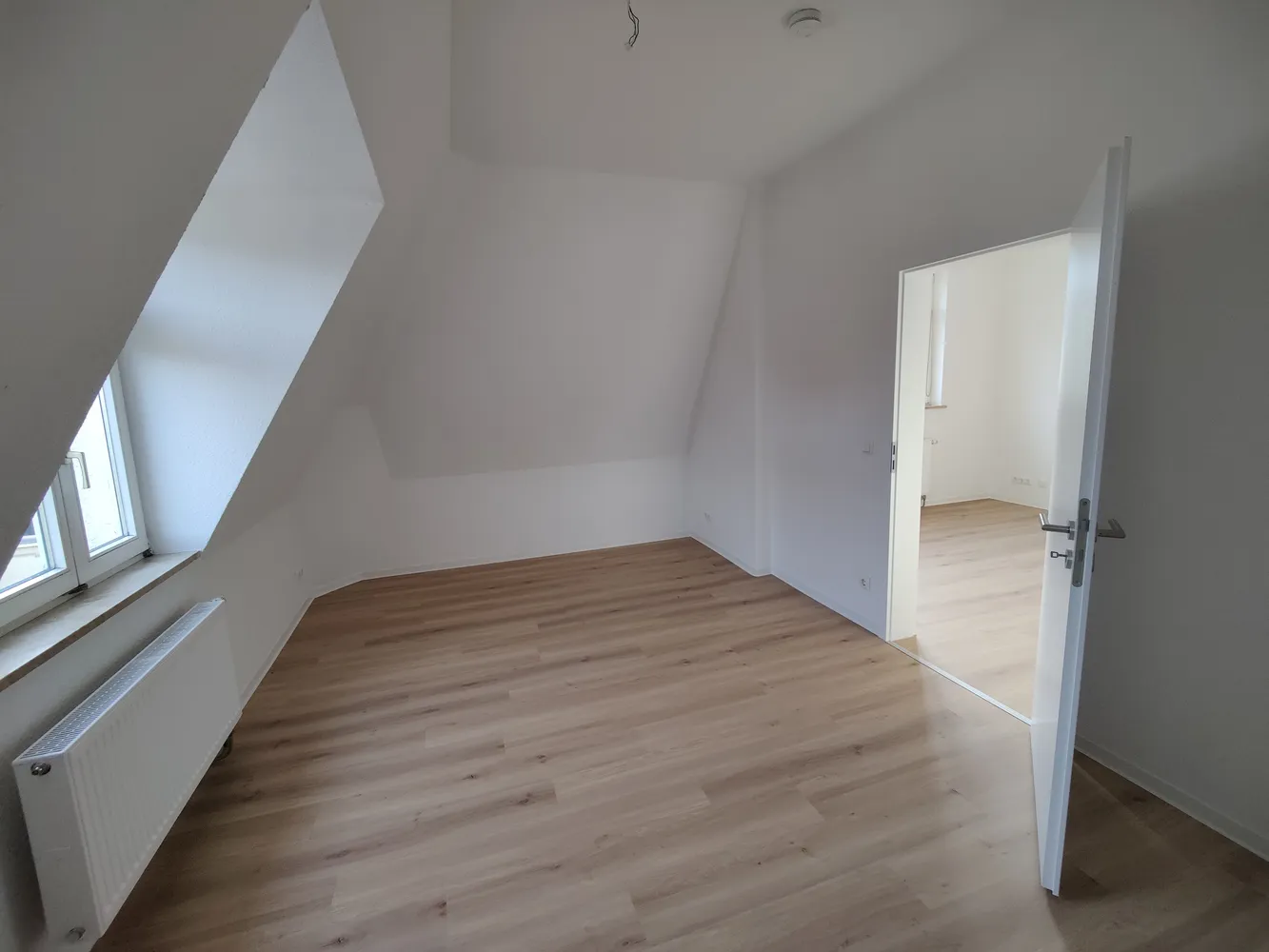 3 Zimmer Wohnung mit 78 m² in Dresden – Bild 2
