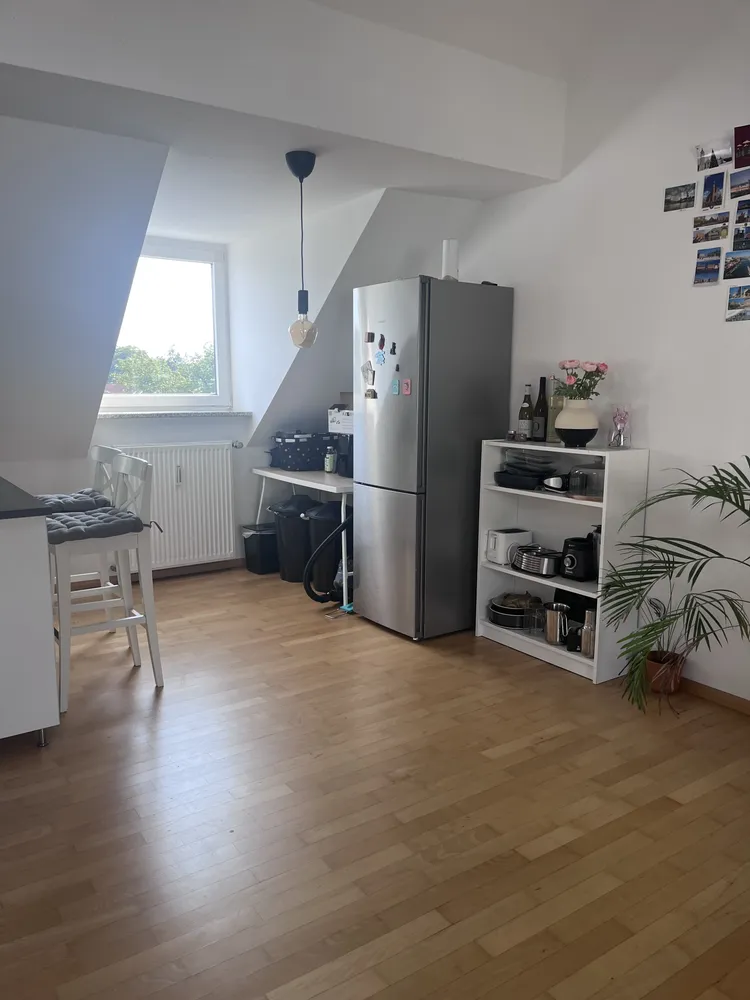 3 Zimmer Wohnung mit 72 m² in München – Bild 3