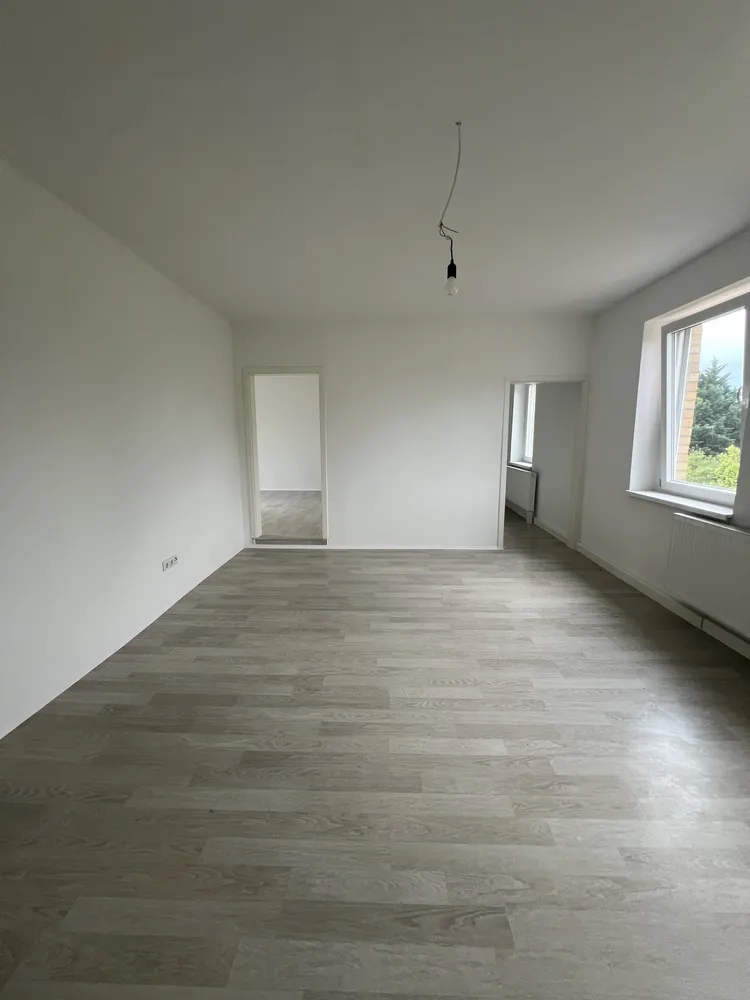 5 Zimmer Wohnung mit 150 m² in Halle (Saale) – Bild 2