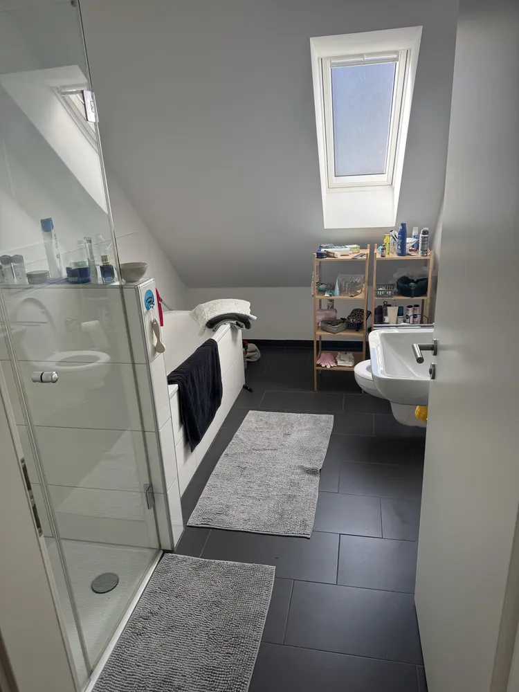 2 Zimmer Wohnung mit 65 m² in Köln – Bild 6