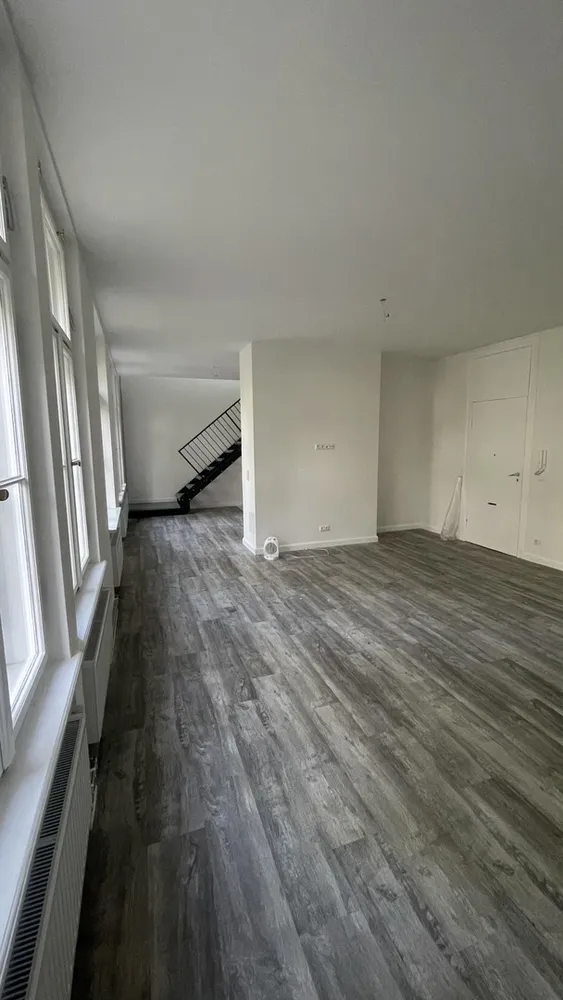 3 Zimmer Wohnung mit 111 m² in Berlin – Bild 2