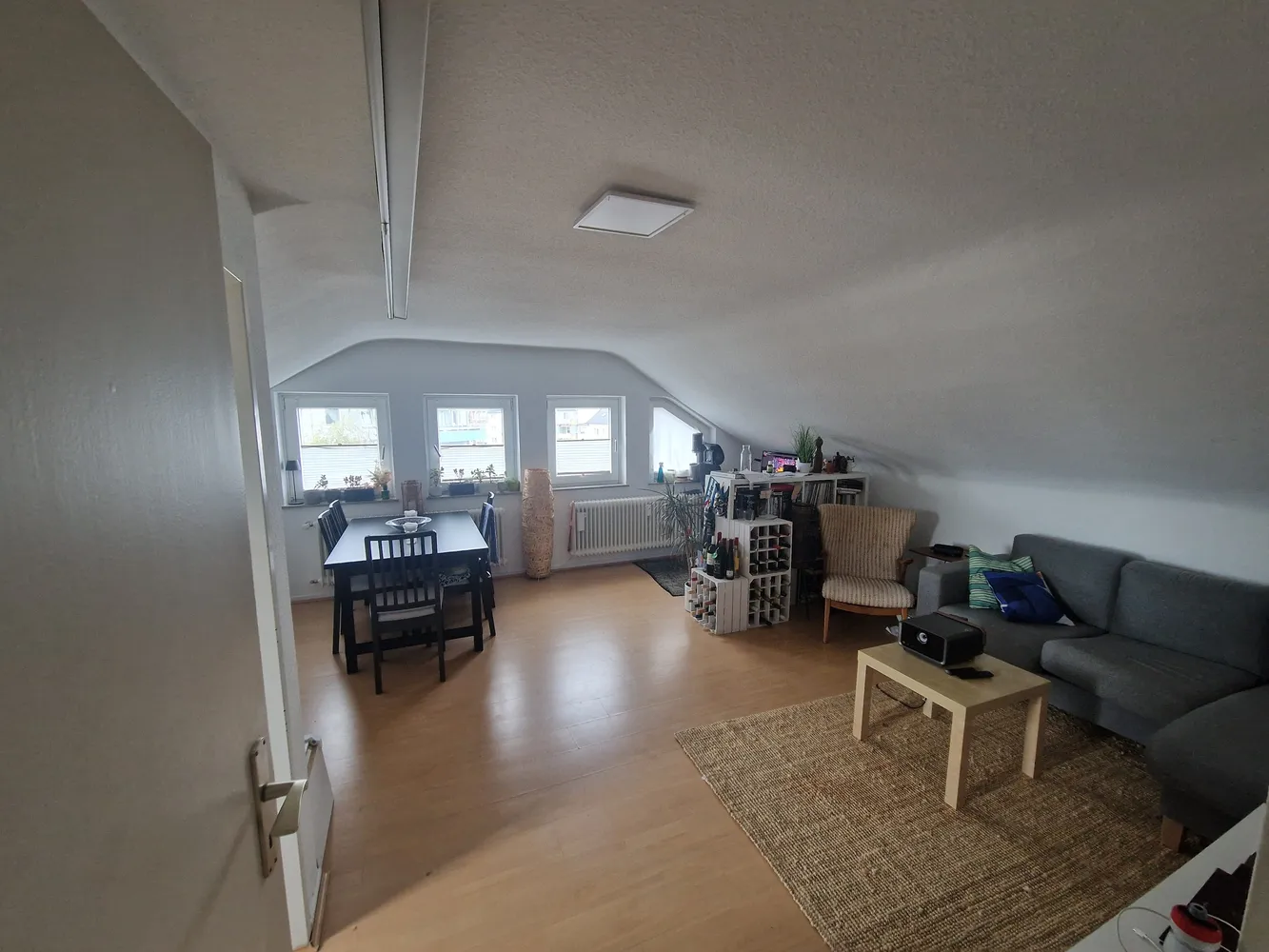 2 Zimmer Wohnung mit 65 m² in Leverkusen – Bild 2