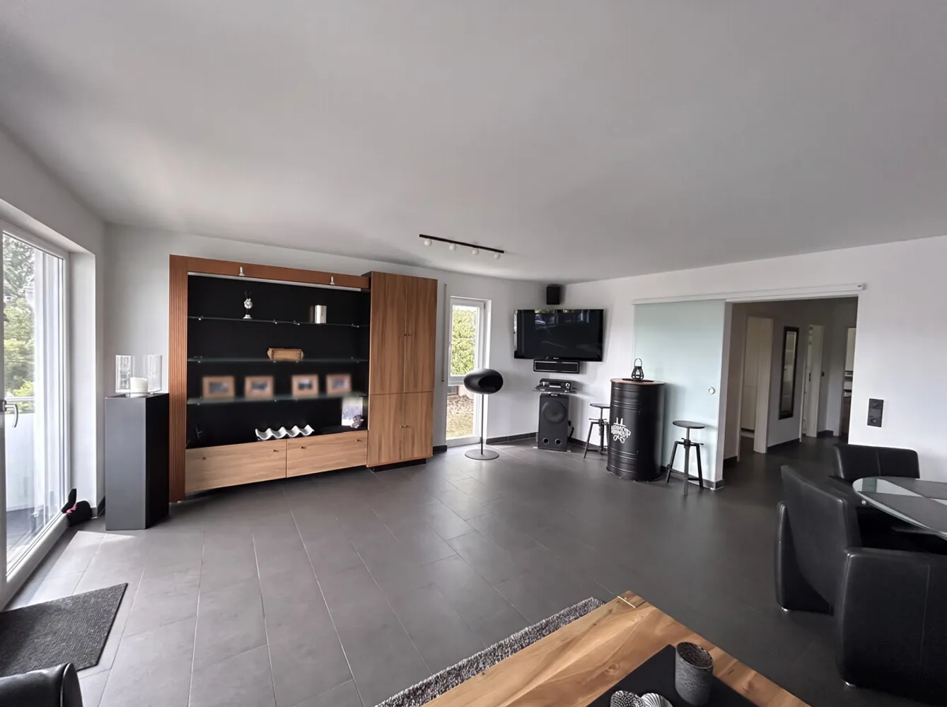6 Zimmer Wohnung mit 140 m² in Reutlingen – Bild 1