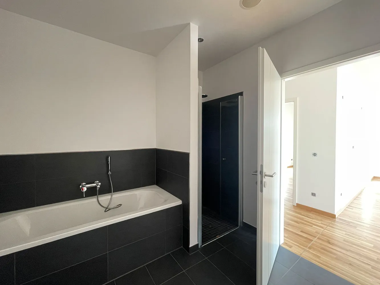 4 Zimmer Wohnung mit 107 m² in Leipzig – Bild 4