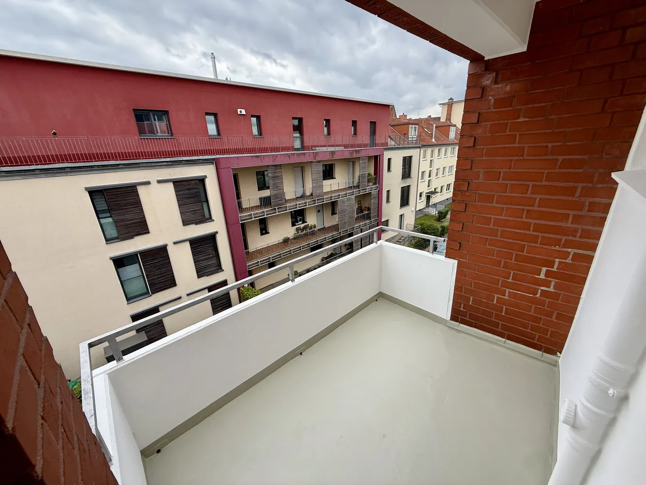 1 room apartment with 30 m² in Lübeck – Photo 4