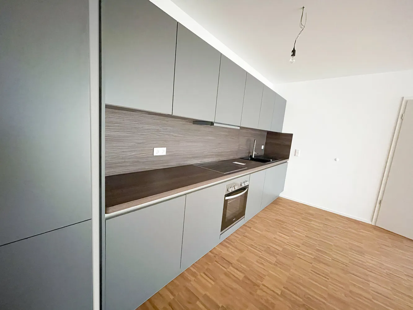 2 Zimmer Wohnung mit 76 m² in Hamburg – Bild 2