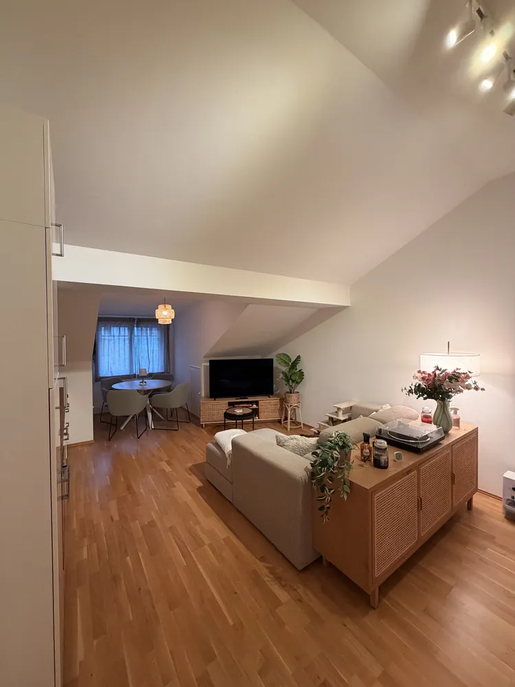 2 room apartment with 70 m² in Frankfurt am Main – Photo 1