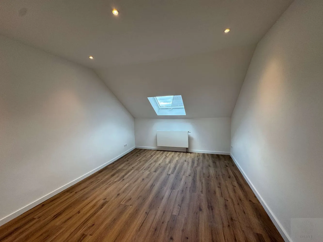 5 Zimmer Wohnung mit 113 m² in Düsseldorf – Bild 12