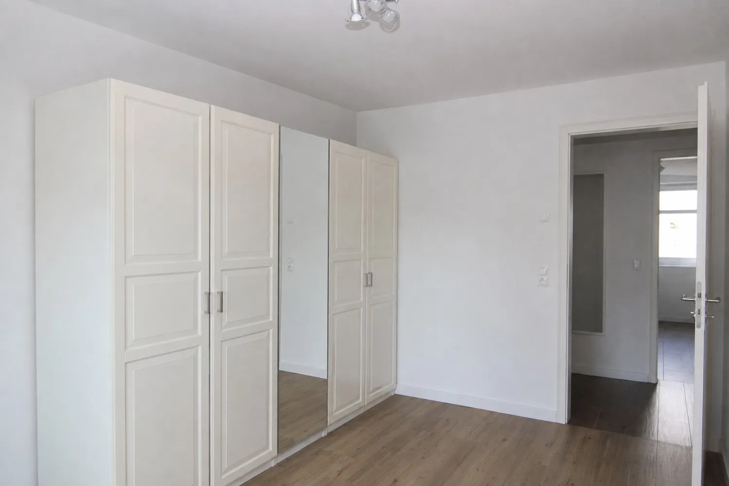 3 Zimmer Wohnung mit 87 m² in Hamburg – Bild 8