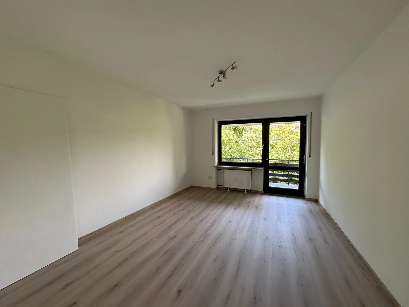 4 Zimmer Wohnung mit 117 m² in Straubing – Bild 3