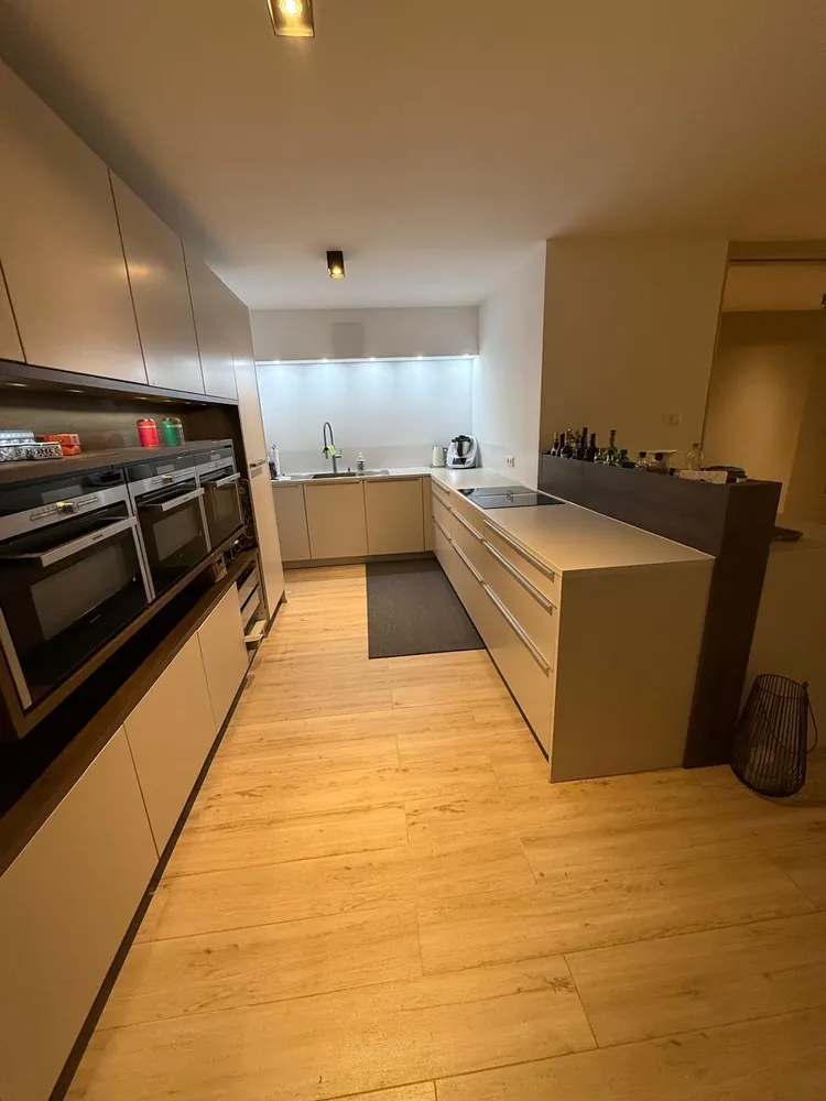 4 Zimmer Wohnung mit 154 m² in Düsseldorf – Bild 4