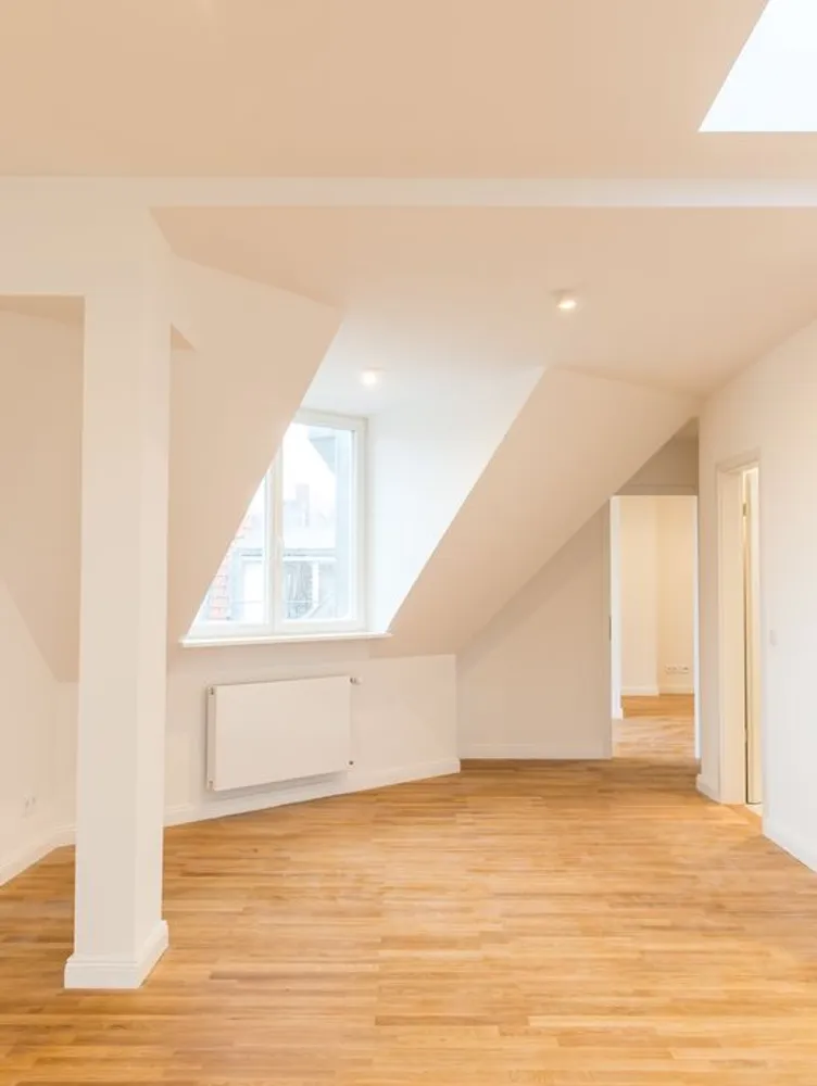 2 Zimmer Wohnung mit 84 m² in Berlin – Bild 7