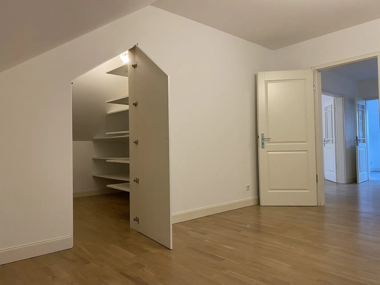 4 Zimmer Wohnung mit 138 m² in Ahrensburg – Bild 3