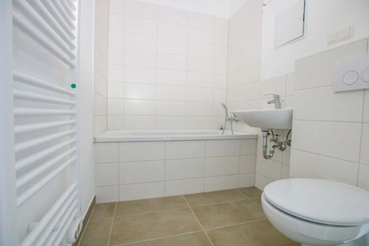 5 Zimmer Wohnung mit 100 m² in Halle (Saale) – Bild 12