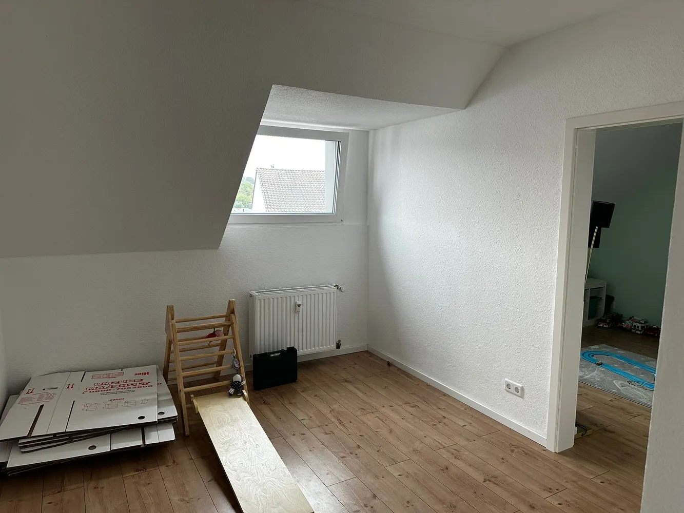 5 Zimmer Wohnung mit 119 m² in Leverkusen – Bild 2
