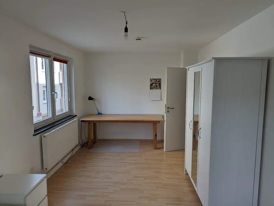 Shared room with 90 m² in Neu-Ulm – Photo 2