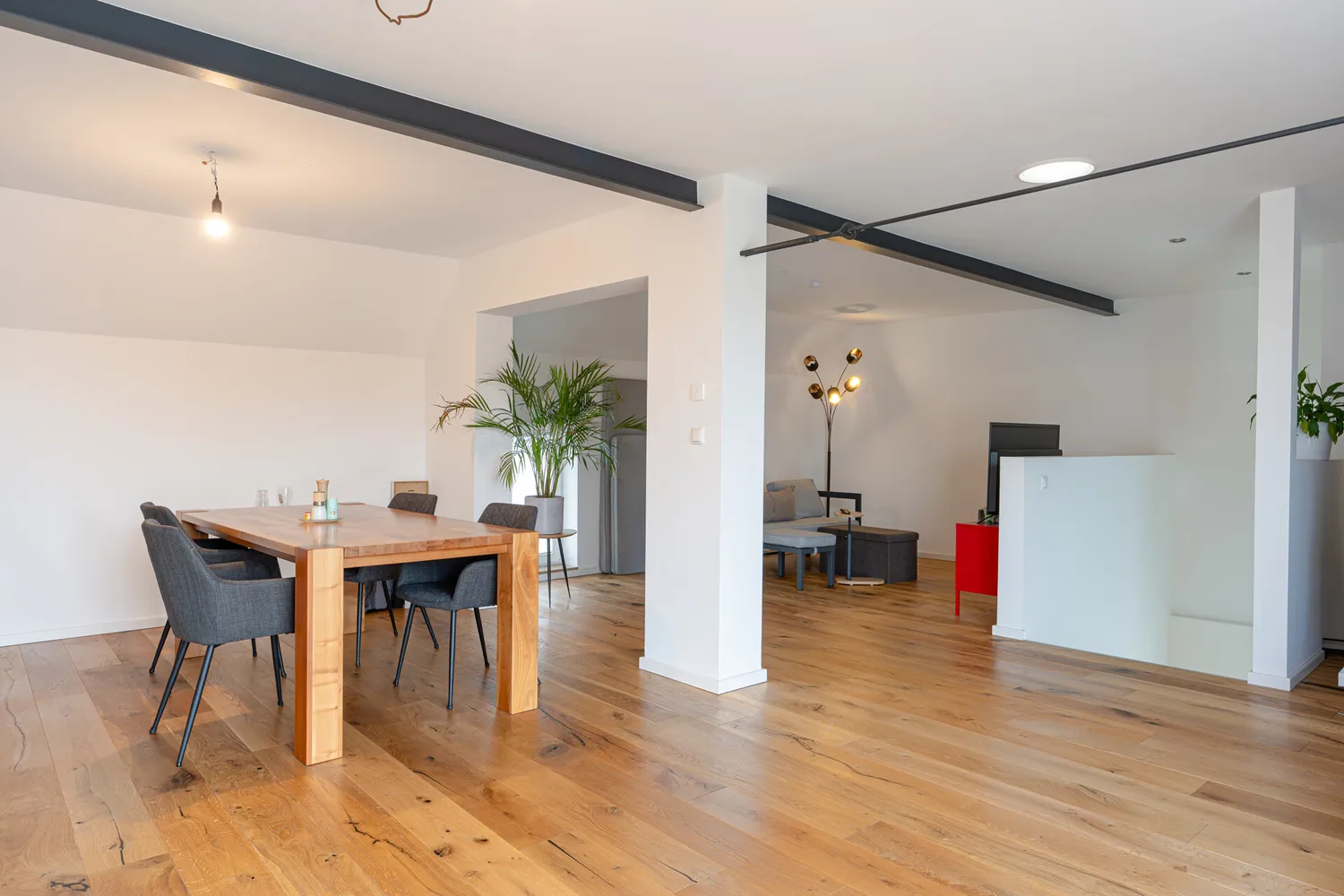 2 room apartment with 111 m² in Wiesbaden – Photo 1