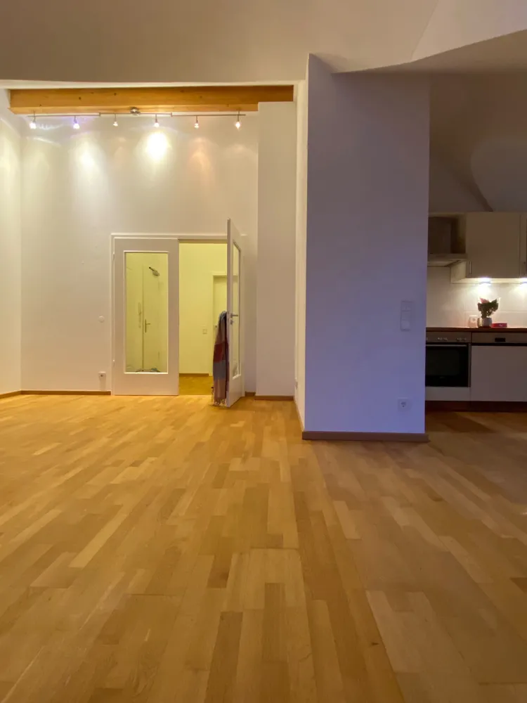 2 Zimmer Wohnung mit 70 m² in München – Bild 1
