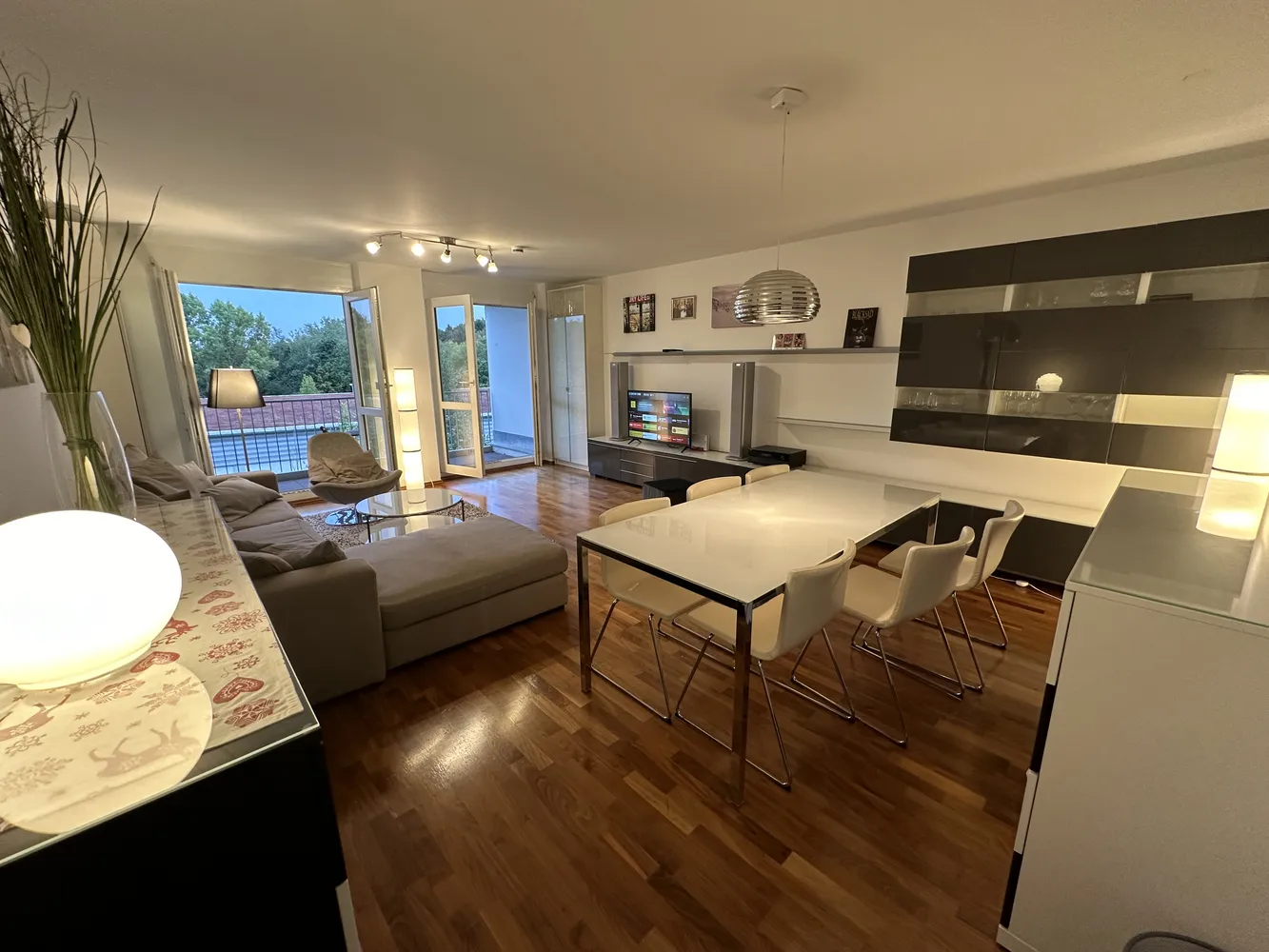 4 Zimmer Wohnung mit 112 m² in München – Bild 1