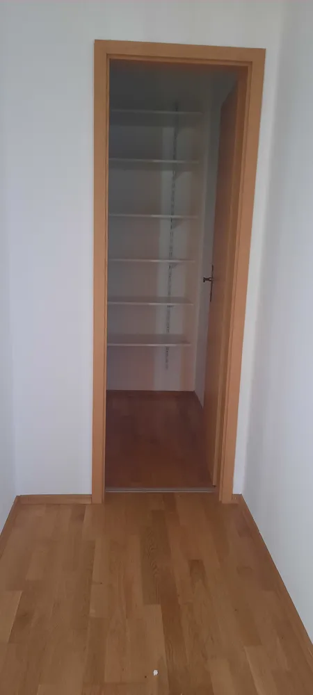4 Zimmer Wohnung mit 100 m² in Augsburg – Bild 4
