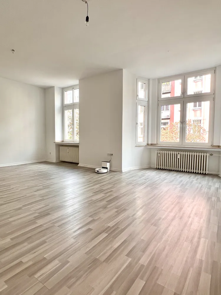 2 Zimmer Wohnung mit 85 m² in Düsseldorf – Bild 1