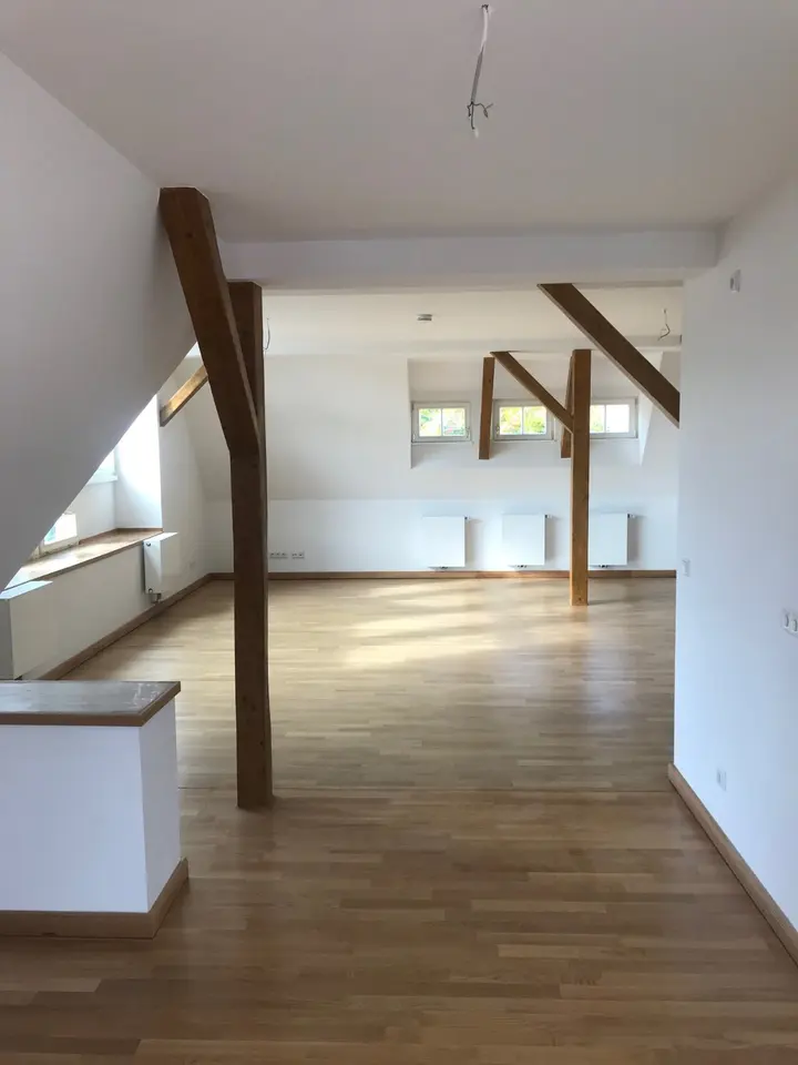 2 Zimmer Wohnung mit 100 m² in Dresden – Bild 10
