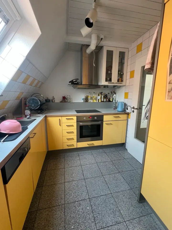 13 Zimmer Wohnung mit 89 m² in Stuttgart – Bild 3