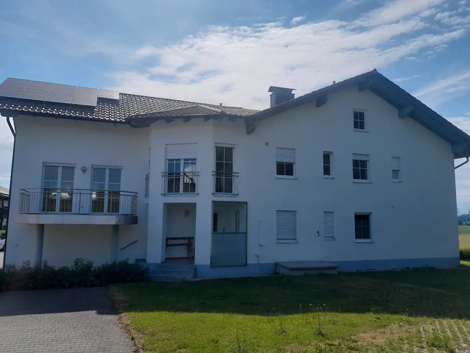 4 Zimmer Wohnung mit 120 m² in Deggendorf – Bild 2