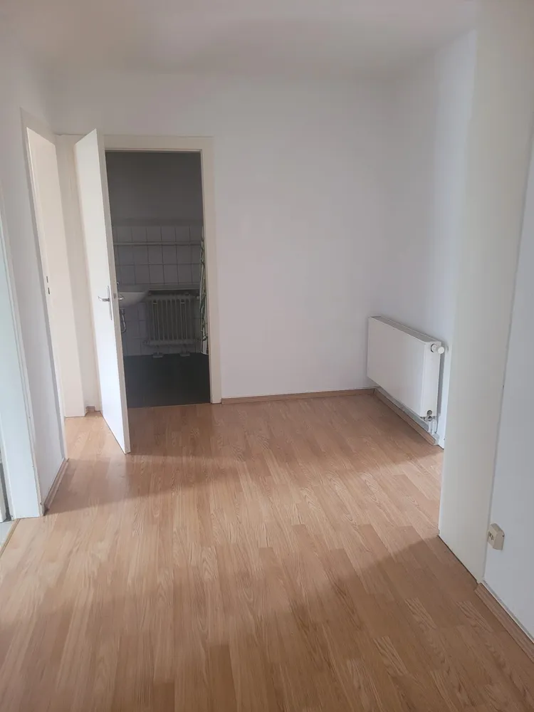 2 Zimmer Wohnung mit 55 m² in Köln – Bild 6